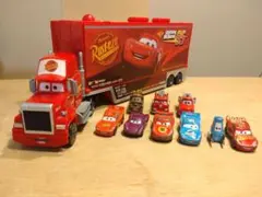 カーズ トミカ たくさんのせよう！ 大きなマックトレーラー　＆　トミカ