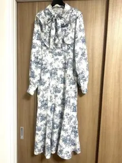 CHIP CLIP フリルリボンタイロングドレス　L