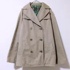 ショートトレンチコート