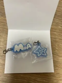 ボムギュ　アクリルチャーム　星