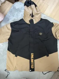 ナイロンジャケット