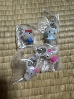 ハローキティ めじるしアクセサリー 4個セット