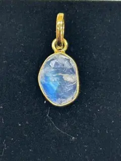 最終価格‼️レインボー　ムーンストーン ペンダント　ゴールドメッキ　ローズカット