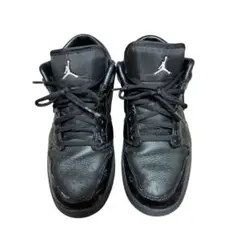 NIKE AIR JORDAN 1 LOW ブラック スニーカーのサムネイル