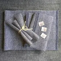 ハリスツイード ヘリンボーン柄 ウールはぎれタグ付き