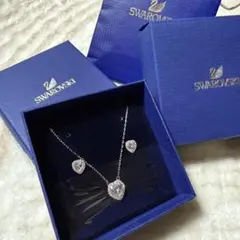 Swarovski ハート型 ネックレス イヤリング セット