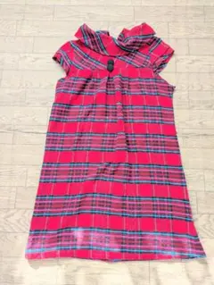 赤と黒のチェック柄 半袖ひざ丈ワンピース