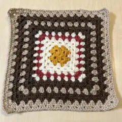 グラニースクエア　ハンドメイド　マルチカバー　マット　かぎ針編み