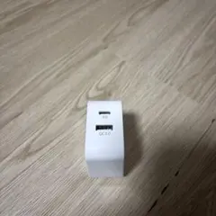 アダプタ　USB充電器　二口