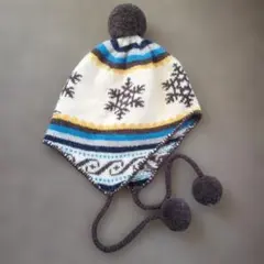 Billabong 雪の結晶　ニット帽　ポンポンつき