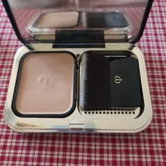 クレ・ド・ポー ボーテ タンプードルエクラⅡ オークル 20