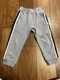 UNIQLO KIDS グレー スウェットパンツ 100サイズ