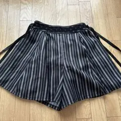 axes femme黒と白のストライプ キュロット Mサイズ