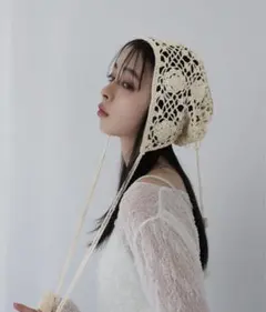 バブゥクロシェボンネット バブゥシュカアイボリークロシェ編み帽子