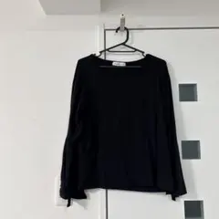 美品　MISS.J 黒い長袖フレア袖トップス 黒長袖　長袖Tシャツ　シンプルT