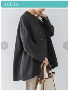 美品【ACUTA】アクータ　フロントデザインドルマンブラウス　黒