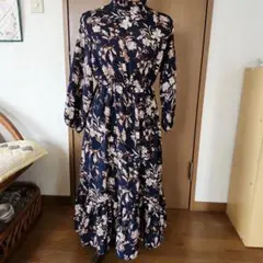 【値下げ】花柄ネイビー　ロングワンピース