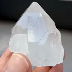 【極上透明度】ブラジル産 水晶 クォーツ 原石 ポイント 結晶 鑑賞石のサムネイル