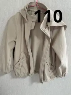 ベージュ　ジャケット