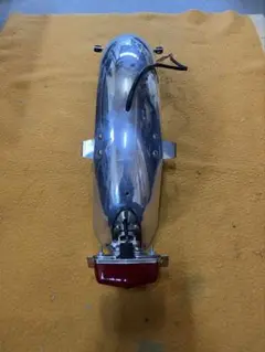 SR400 WM（ウェリントン）製？ リアフェンダー　ショート＆テールランプ 新品 SR400用 WM ウェリントン製 リアフェンダーⅠ｜Yahoo