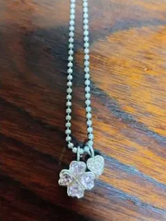 folli follie クローバーハートネックレス