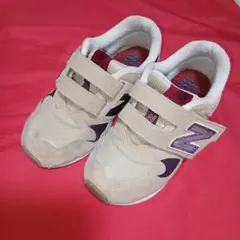 New Balance ベージュ/パープル スニーカー