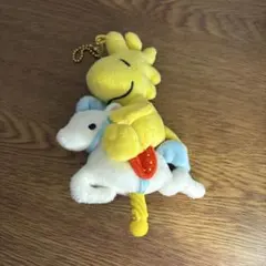 PEANUTS スヌーピー　ウッドストック　マスコット　メリーゴーランド　遊園地