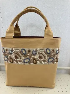 Item thumbnail for item 9ee82b05-1d29-43b3-baff-aafc4d1ab57d