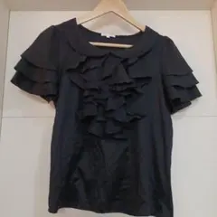 トゥービーシック TO BE CHIC フリルデザイン カットソー 黒 Ⅲのサムネイル