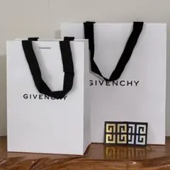 GIVENCHYショップ袋 シール 2点セット 紙袋のサムネイル