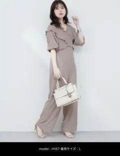 natural couture カットレースフロントクロスサロペ モカ Lのサムネイル