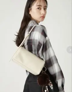 FRAY I.D（フレイ アイディー）バリエーションシリンダーバッグ