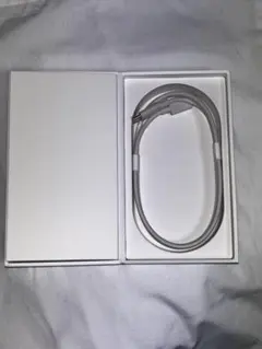 iQOS ILUMA USB-C 充電ケーブル ホワイト