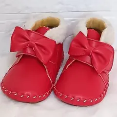 Karubi カルビ リボン ファー付き赤ファーストシューズ14cm