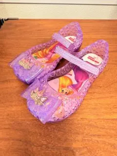ラプンツェル 紫色 フラットサンダル