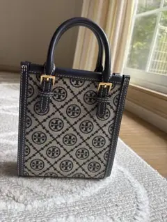 TORY BURCH モノグラム ミニバッグ 3WAY 肩掛け・斜め掛けのサムネイル