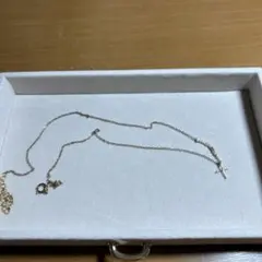 パールビーズ十字架ネックレス