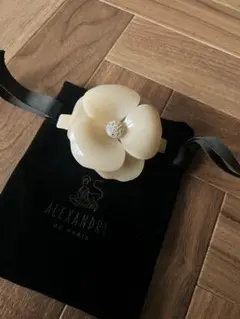 試着のみ　ALEXANDRE DE PARIS フラワーバレッタ