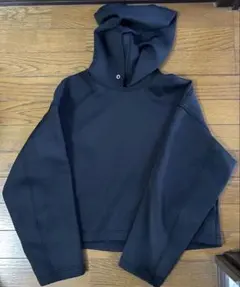 UNIQLO 黒 フード付き パーカー M