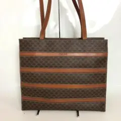 Item thumbnail for item 6e853330-e9f0-4129-824c-104bf56cd20c