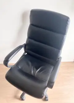 オフィスチェア ワークチェア 黒い合成皮革