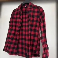 UNIQLO 赤黒チェック 長袖シャツ 150