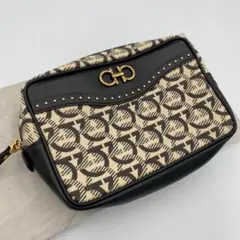 Gigi様　GANNI ドット柄巾着バッグ+Ferragamoガンチーニピアス Gigi様 GANNI ドット柄巾着バッグ+Ferragamoガンチーニピアス - メルカリ