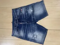 DSQUARED2 ダメージ加工デニムショートパンツ