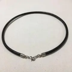 レザーネックレス4ミリ タイプと編み革3ミリの2本セット