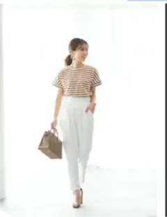 白テーパードパンツ ノスタルジアのサムネイル