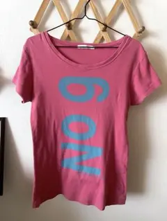 Tシャツ ロゴ　ピンク ナンバリング　y2k 平成　グランジのサムネイル