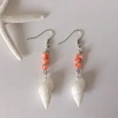 ハンドメイド　シェルピアス　B