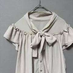 エミリアン　リボンタイフリルスリーブ半袖ブラウス(M)ベージュ　大人かわいいのサムネイル