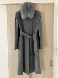 ピュアカシミヤ100% フォックスファー付き ライトグレー　ゆったりサイズ